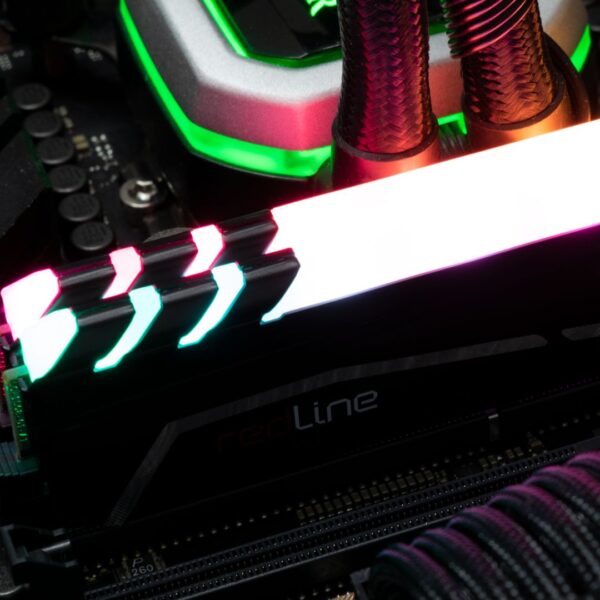 Memoria RAM Mushkin Redline RGB 8GB DDR4 3600MHz Modelo: MLA4C360JNNM8G | 8GB | DDR4 | 3600MHz | RGB - Imagen 3